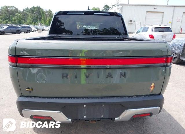 7FCTGAAL9NN005547 2022 Rivian R1T photo no. 16
