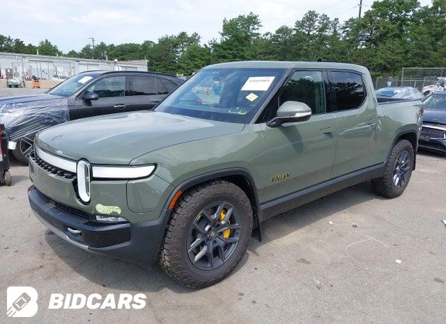 7FCTGAAL9NN005547 2022 Rivian R1T photo no. 2