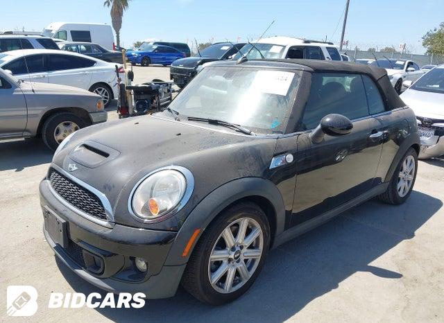 WMWZP3C57F2A91602 2015 Mini Convertible photo no. 2
