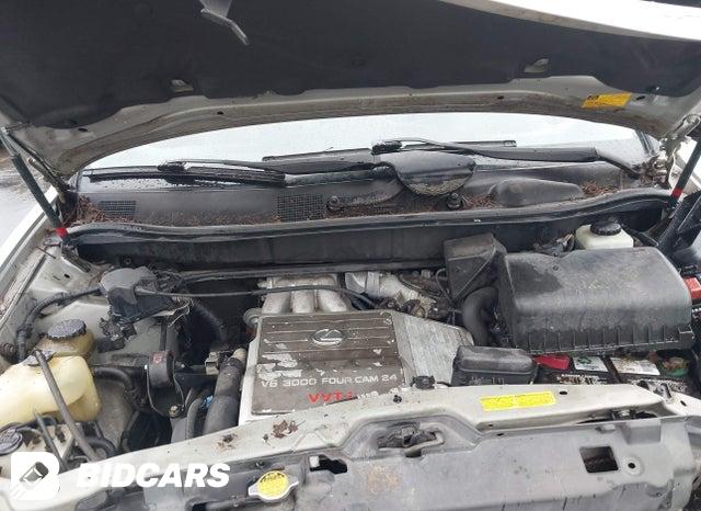 JTJGF10UX10084381 2001 Lexus RX photo no. 10