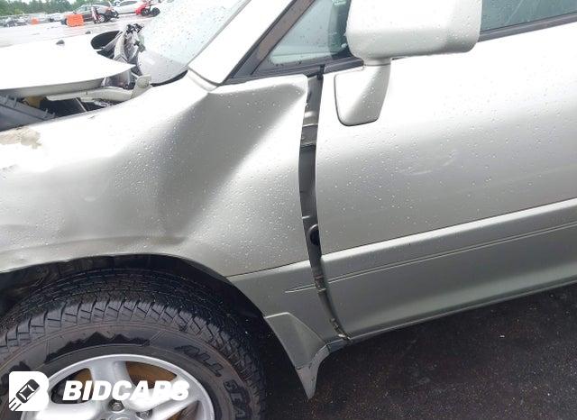JTJGF10UX10084381 2001 Lexus RX photo no. 18