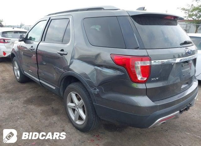 1FM5K8D8XHGD09357 2017 Ford Explorer photo no. 3