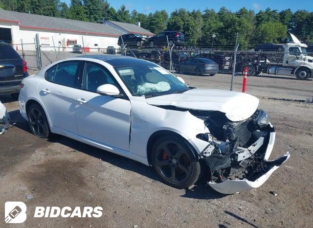 ZARFAEDN4H7551177 2017 Alfa Romeo Giulia photo no. 1
