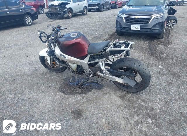 JS1GR7HA822104375 2002 Suzuki GSX-R750 photo no. 13