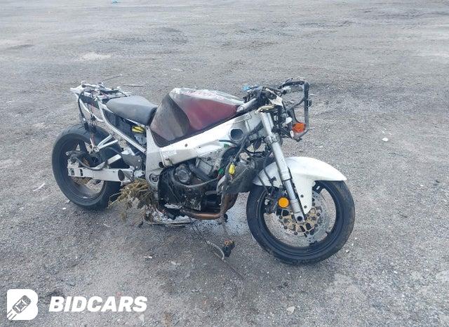 JS1GR7HA822104375 2002 Suzuki GSX-R750 photo no. 8