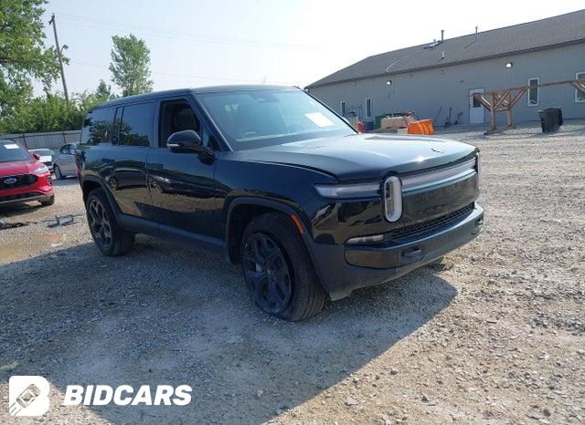7PDSGFBA3TN092363 2026 Rivian R1S photo no. 1