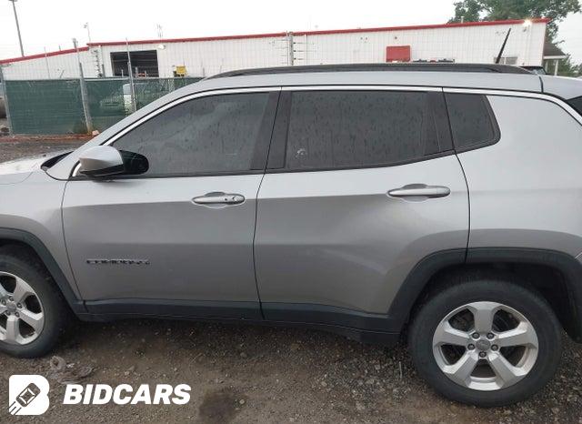 3C4NJDBB4JT150335 2018 Jeep Compass photo no. 14