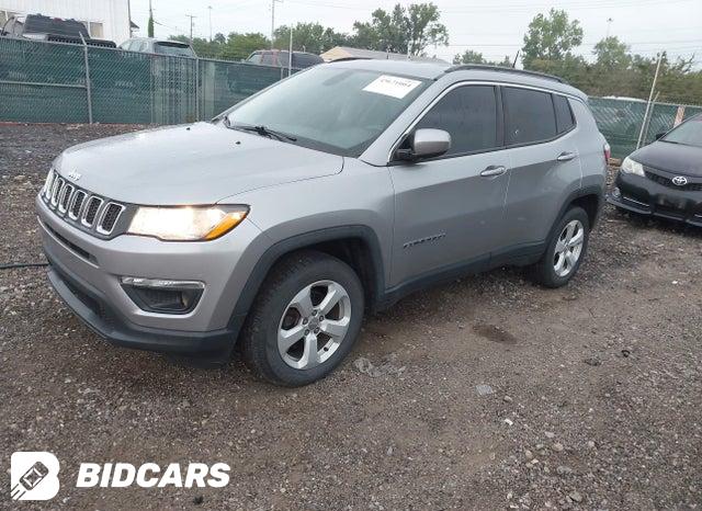 3C4NJDBB4JT150335 2018 Jeep Compass photo no. 2