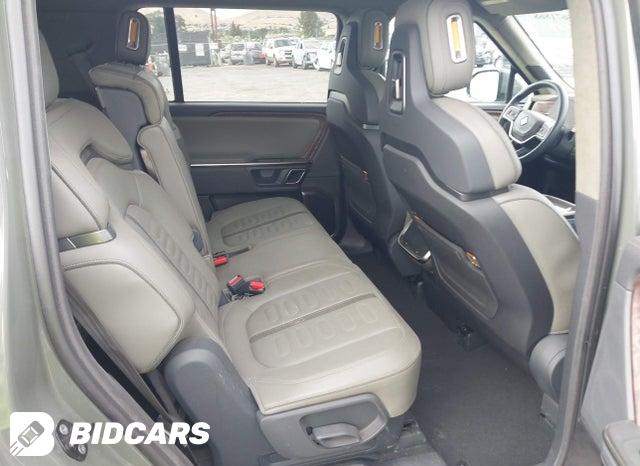 7PDSGABL6PN000530 2023 Rivian R1S photo no. 8