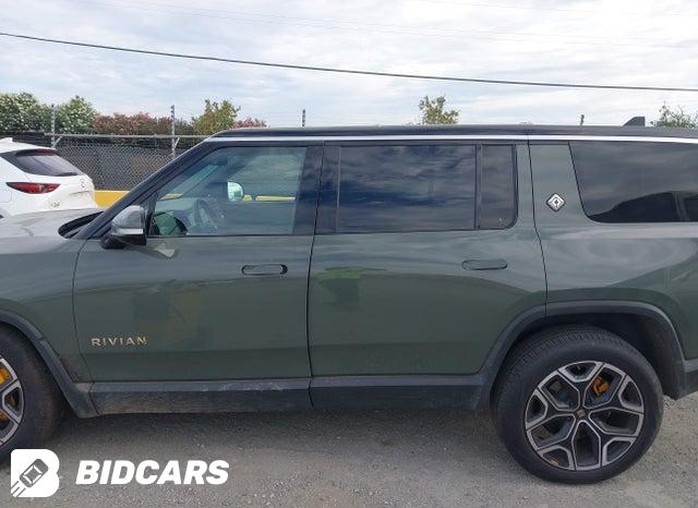 7PDSGABL6PN000530 2023 Rivian R1S photo no. 14