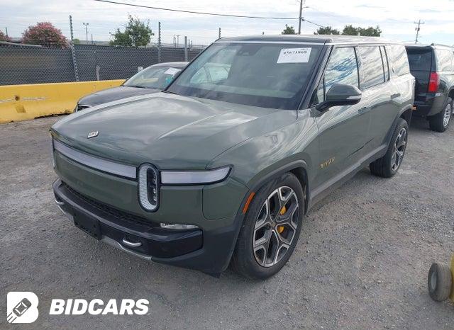 7PDSGABL6PN000530 2023 Rivian R1S photo no. 2