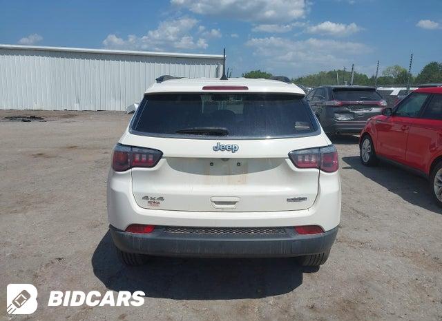 3C4NJDBB0JT232272 2018 Jeep Compass photo no. 16