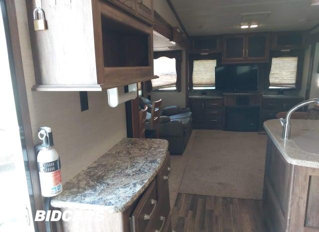 4YDF32720F2504997 2015 Keystone Rv Other photo no. 15