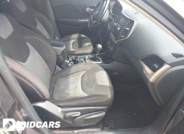 1C4PJLAB2HW559264 2017 Jeep Cherokee photo no. 5