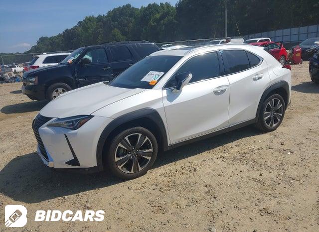 JTHP3JBH3L2023438 2020 Lexus UX 200 photo no. 2