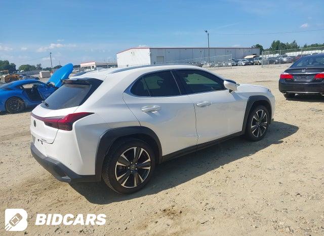 JTHP3JBH3L2023438 2020 Lexus UX 200 photo no. 4