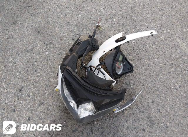 JS1GR7LAX92100846 2009 Suzuki GSX-R750 photo no. 12