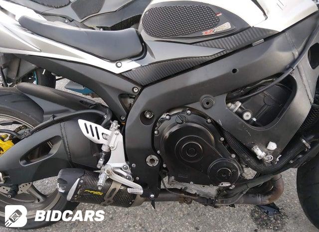 JS1GR7LAX92100846 2009 Suzuki GSX-R750 photo no. 8