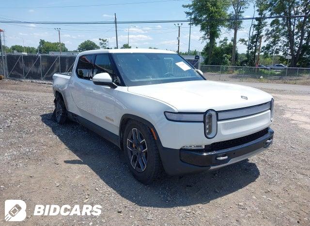 7FCTGAAAXPN022973 2023 Rivian R1T photo no. 1
