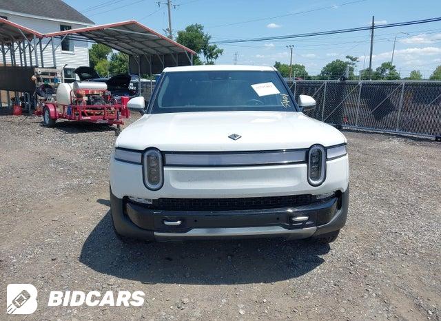 7FCTGAAAXPN022973 2023 Rivian R1T photo no. 12