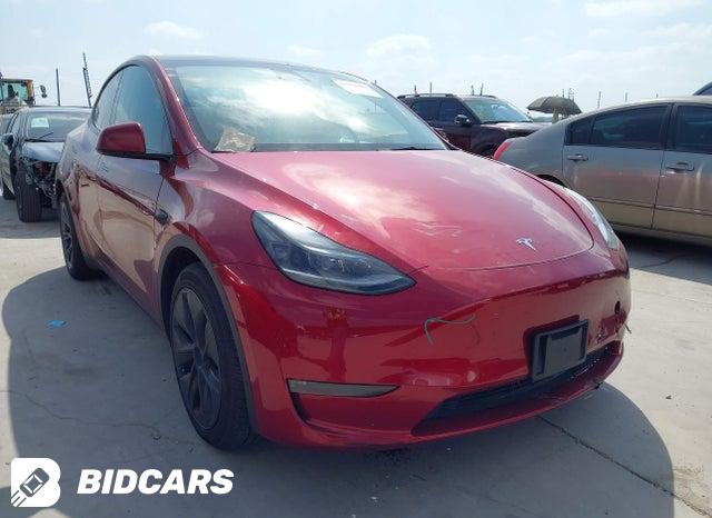 2024 Tesla MODEL Y — VIN 7SAYGAEE2RF210044, şəkil 1