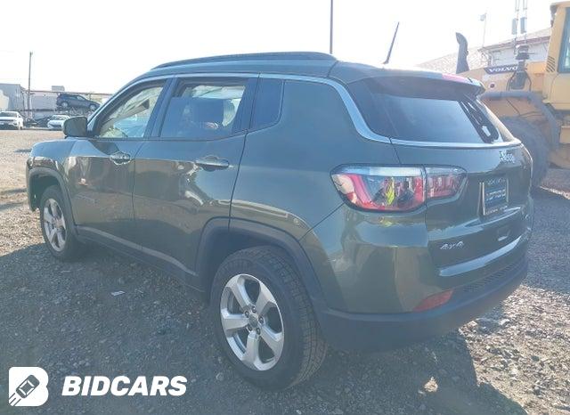 3C4NJDBB7JT375154 2018 Jeep Compass photo no. 3