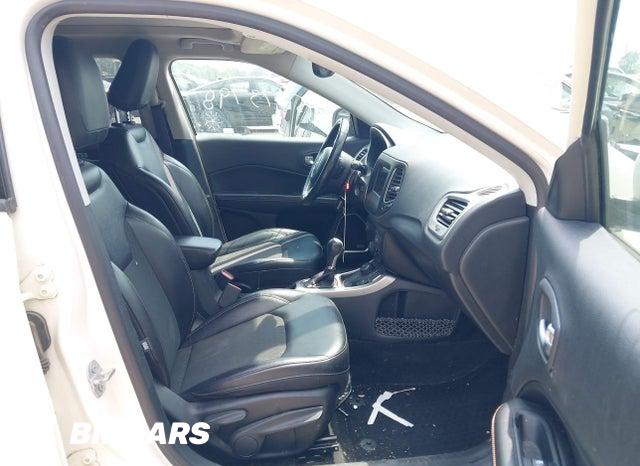 3C4NJDBB8HT666465 2017 Jeep New Compass photo no. 5