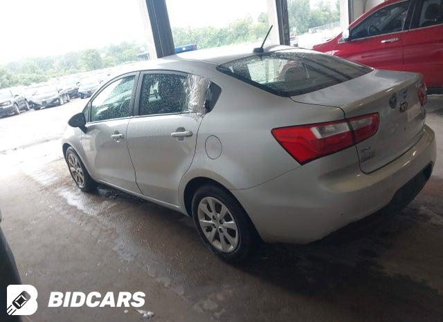 KNADM4A35D6170389 2013 KIA Rio photo no. 3