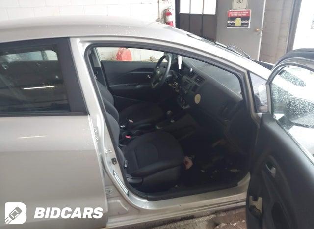 KNADM4A35D6170389 2013 KIA Rio photo no. 5