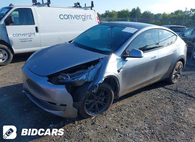7SAYGDEE6SA343720 2025 Tesla Model Y photo no. 2