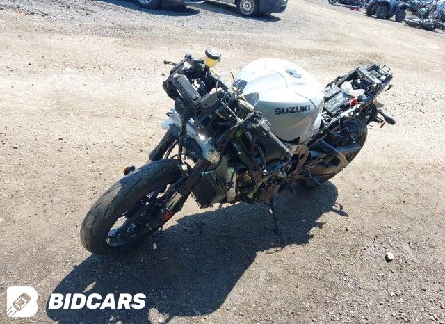 JS1DM11B9N7100019 2022 Suzuki GSX-R1000 photo no. 2