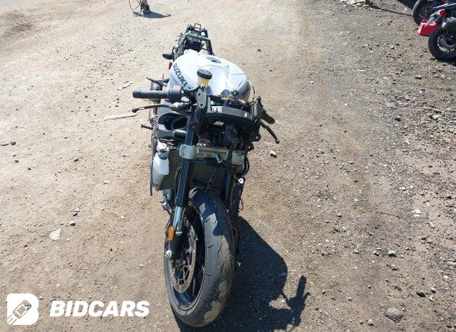 JS1DM11B9N7100019 2022 Suzuki GSX-R1000 photo no. 5