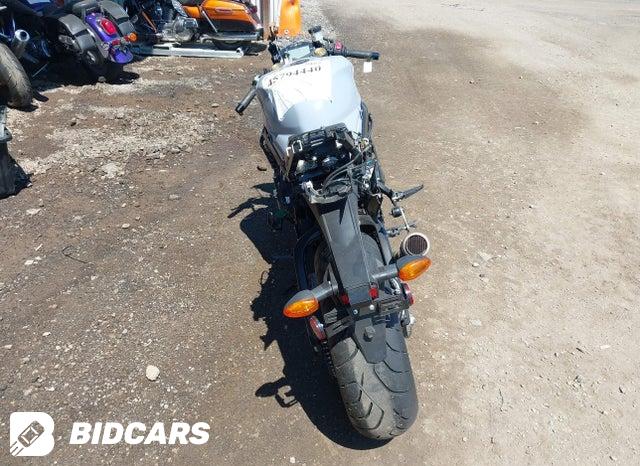 JS1DM11B9N7100019 2022 Suzuki GSX-R1000 photo no. 6