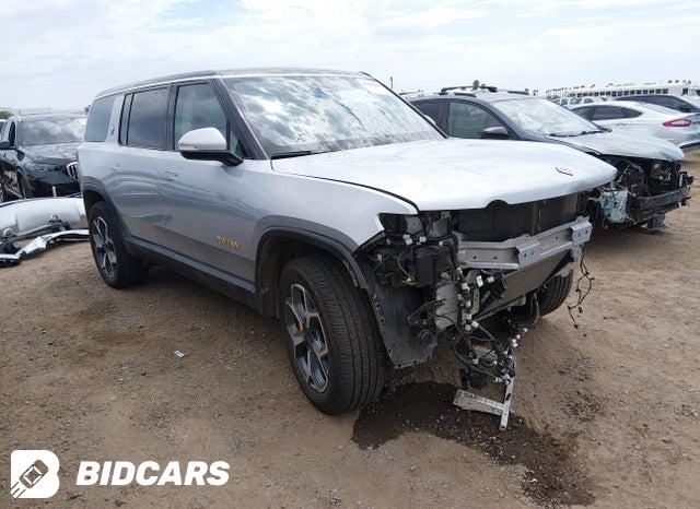 7PDSGABAXPN026014 2023 Rivian R1S photo no. 1
