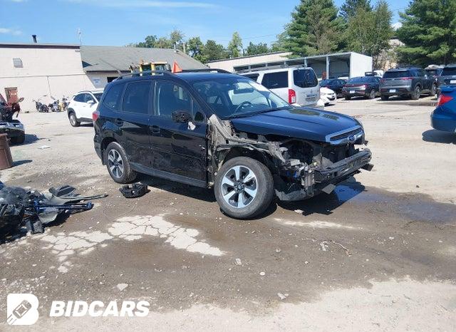 2017 Subaru Forester — VIN JF2SJAEC3HH441246, фото 1