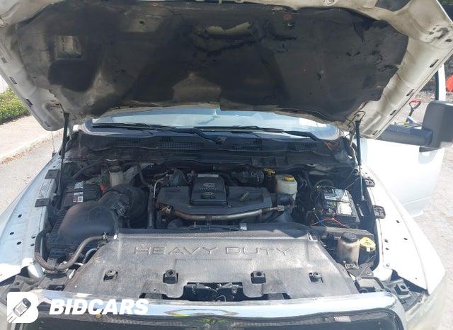 3C63RRGLXJG281025 2018 RAM 3500 photo no. 9
