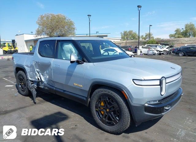7FCTGAAL8RN032163 2024 Rivian R1T photo no. 13