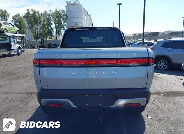 7FCTGAAL8RN032163 2024 Rivian R1T photo no. 16