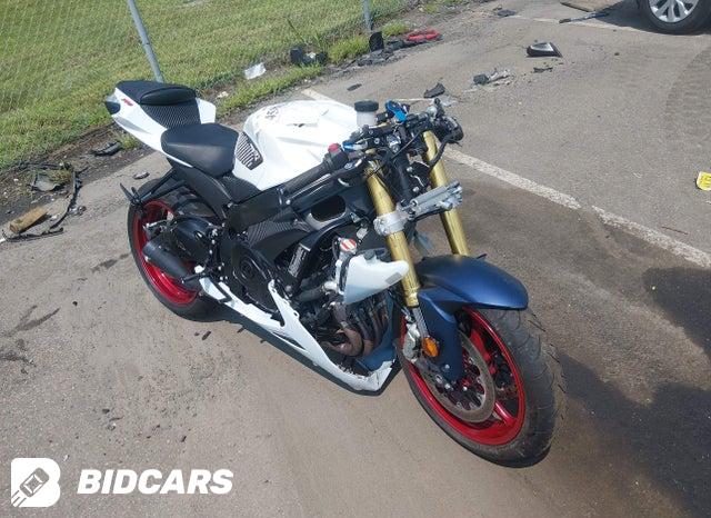 JS1GR7MA2R7100129 2024 Suzuki GSX-R750 photo no. 2