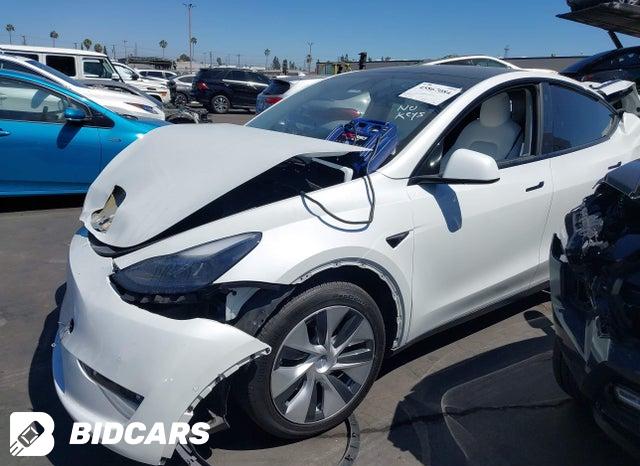 7SAYGDEE6NF561065 2022 Tesla Model Y photo no. 2