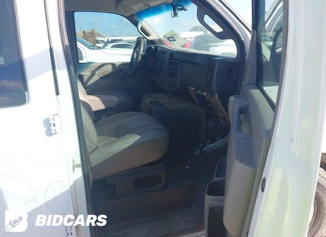 1GAZGNFP9M1237101 2021 Chevrolet Express photo no. 5