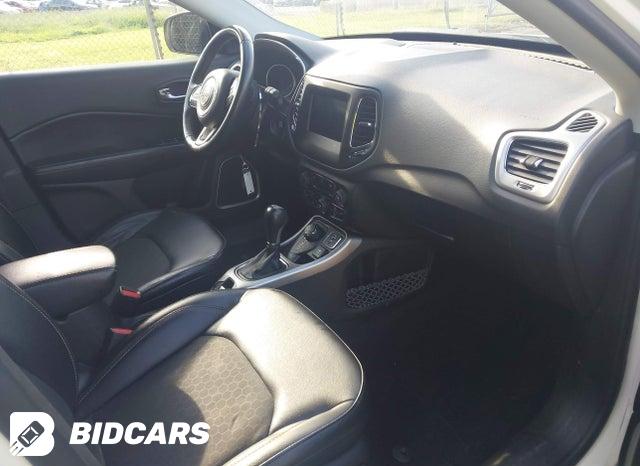 3C4NJDBB0KT595740 2019 Jeep Compass photo no. 5