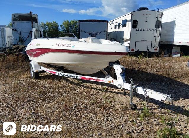 RNK64801B000      2000 Rinker 192 Captiva Boat And Trailer photo no. 1