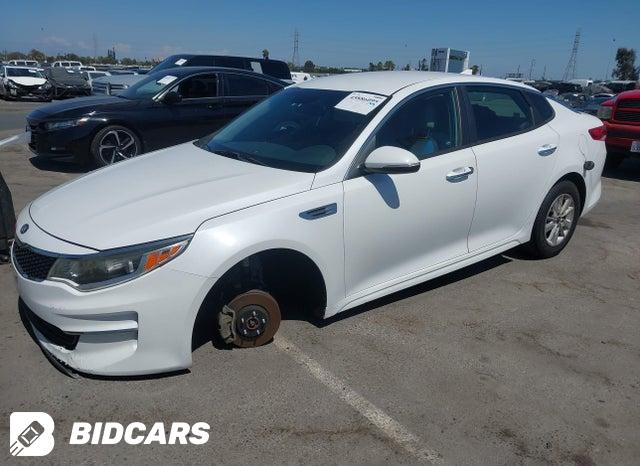 5XXGT4L39GG066459 2016 KIA Optima photo no. 2