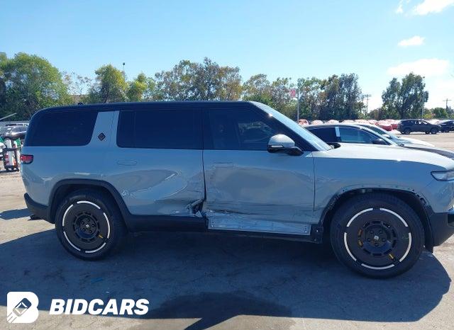 7PDSGBBA6SN052690 2025 Rivian R1S photo no. 13