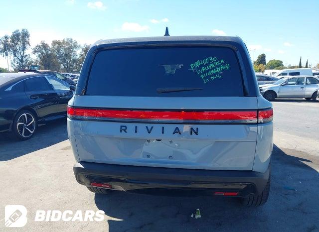 7PDSGBBA6SN052690 2025 Rivian R1S photo no. 16