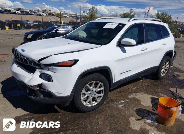 1C4PJMCS3HD220303 2017 Jeep Cherokee photo no. 2