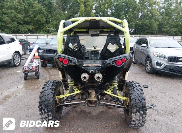 3JBPDAP29GJ000087 2016 Can-Am Maverick photo no. 6