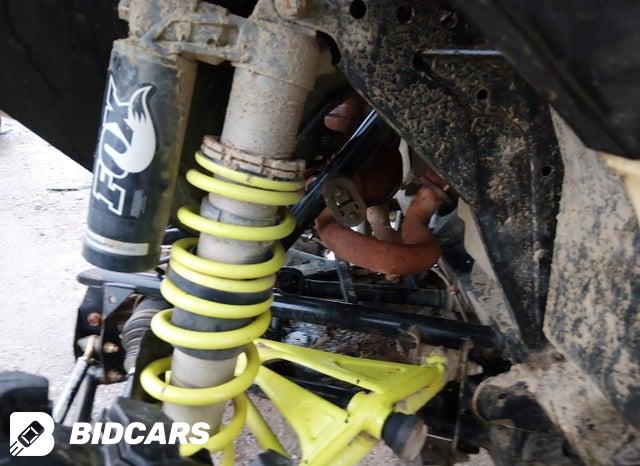 3JBPDAP29GJ000087 2016 Can-Am Maverick photo no. 8