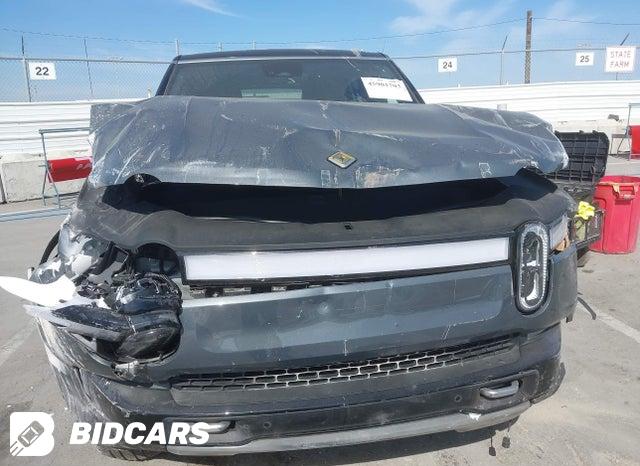 7PDSGABA8PN009096 2023 Rivian R1S photo no. 15